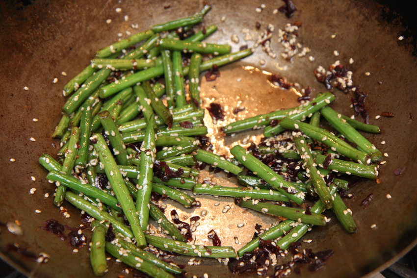 Air Fryer Green Beans in a Bowl